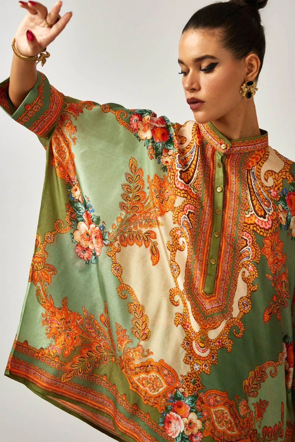 Rajdeep Ranawat Chanel Minty Green Floral Printed Tunic 6 Rajdeep Ranawat Chanel Minty Green Floral Printed Tunic - Image 4