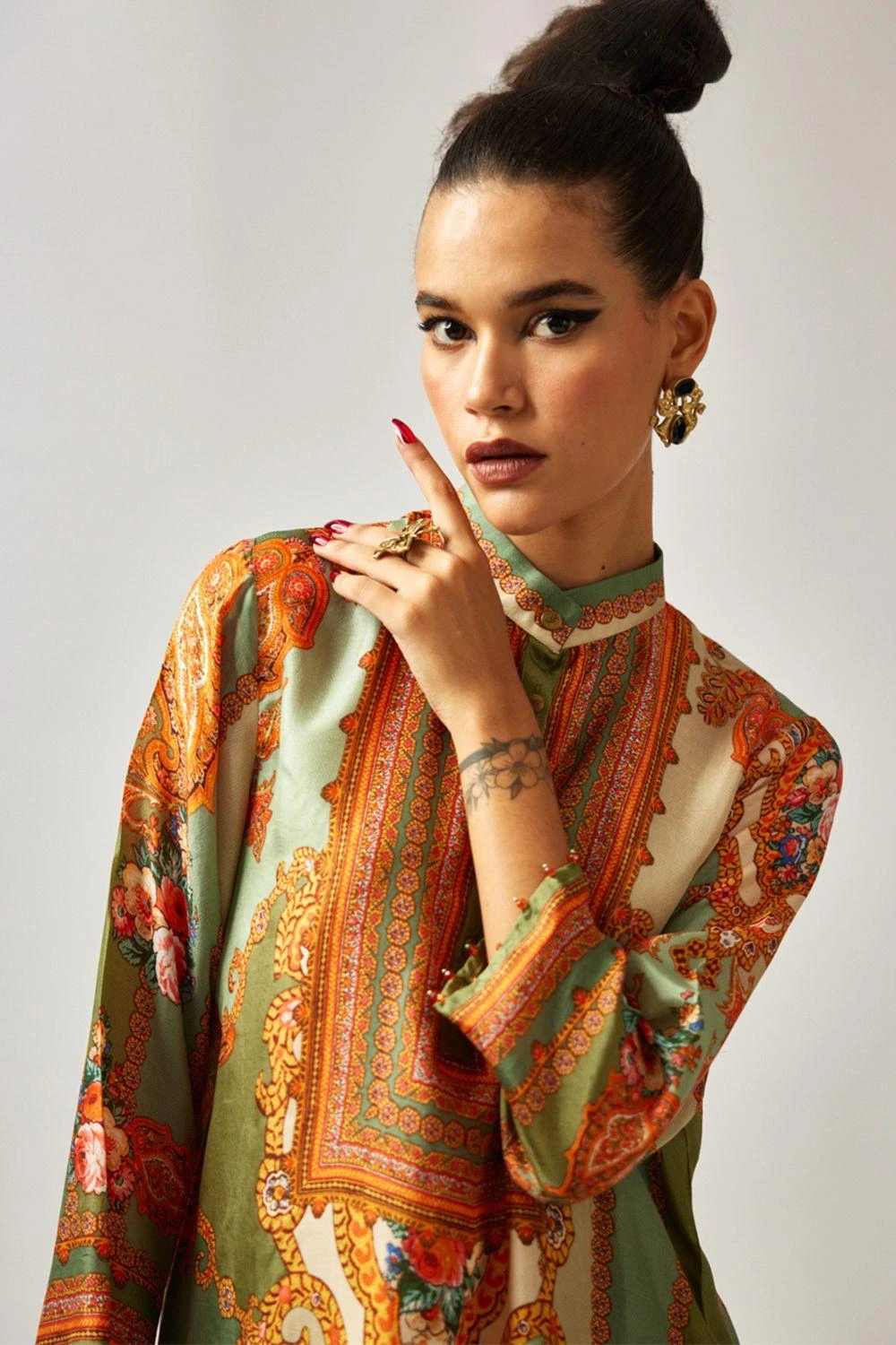 Rajdeep Ranawat Permaz Fresh Green Stripe Printed Pant 8 Rajdeep Ranawat Permaz Fresh Green Stripe Printed Pant - Image 6