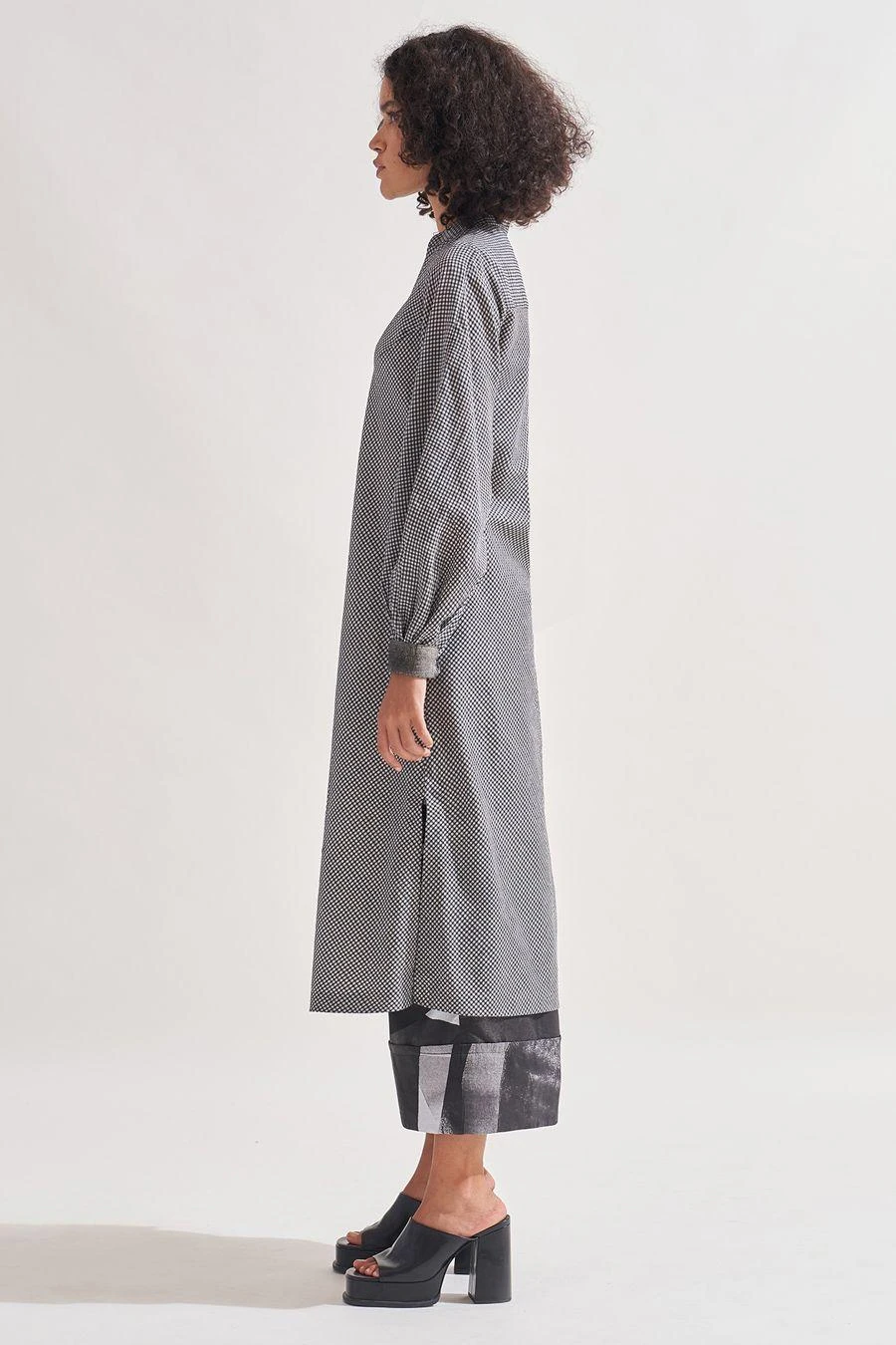 Amrich Grey Handwoven Tunic 4 Amrich Grey Handwoven Tunic - Image 2