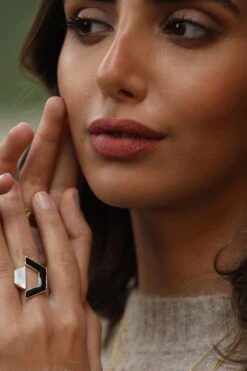 Varnika Arora Lyza Black Onyx Deco Drop Ring -Inca Sales Store 0802va21 1