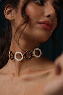 Varnika Arora Ivana Deco Drop Necklace 8 Varnika Arora Ivana Deco Drop Necklace -Inca Sales Store 0802va33 3