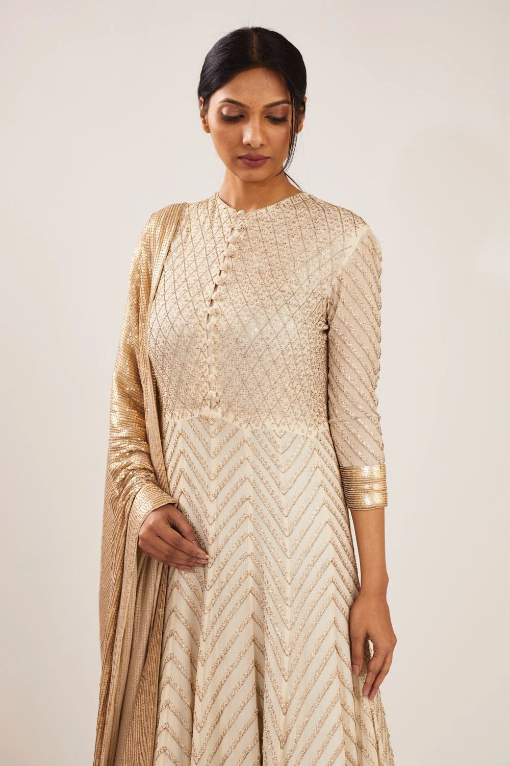 Nakul Sen Ivory Anarkali Set With Sequin Work 5 Nakul Sen Ivory Anarkali Set With Sequin Work - Image 3