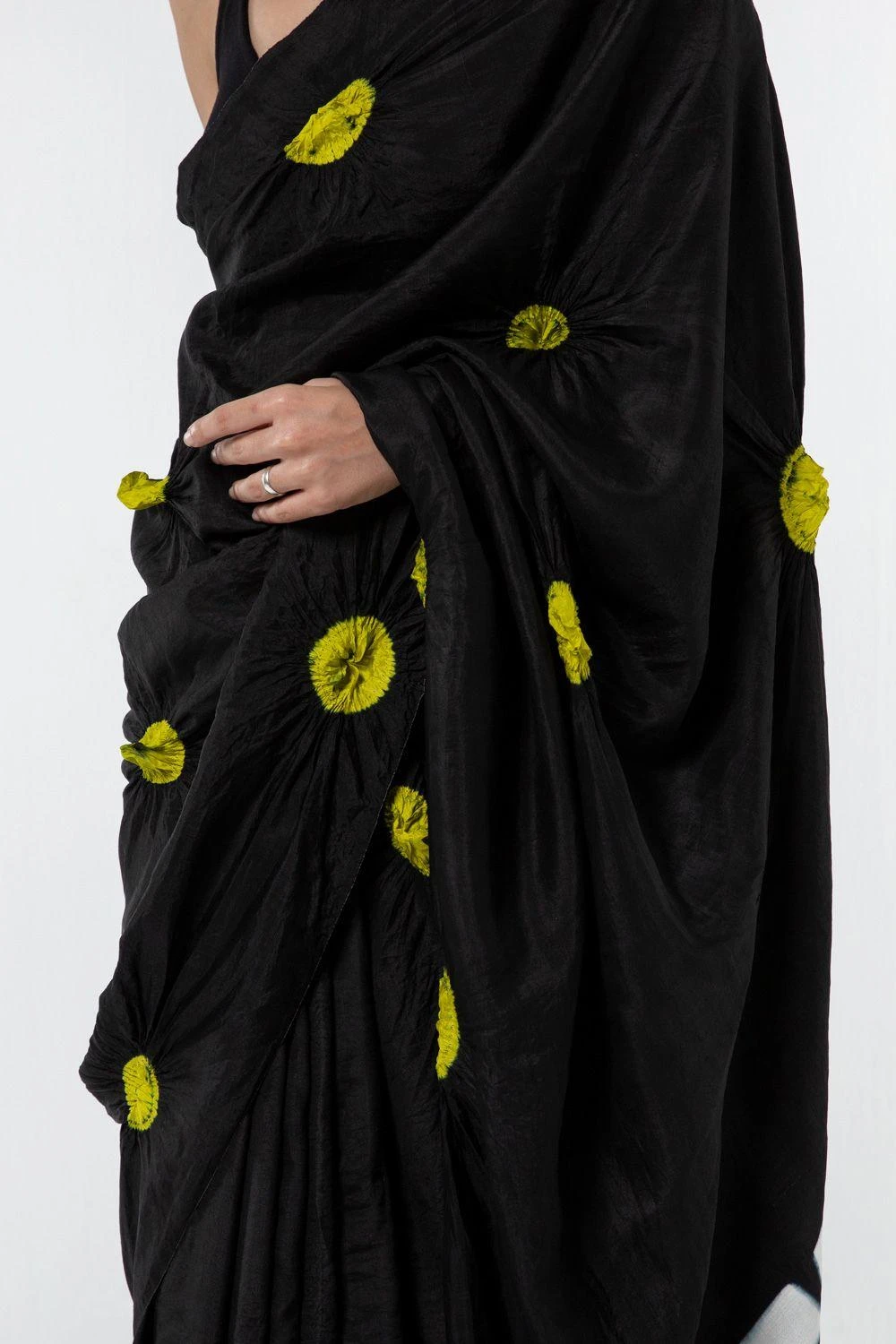 Medium Polka Itajime Silk Sari In Black 5 Medium Polka Itajime Silk Sari In Black - Image 3