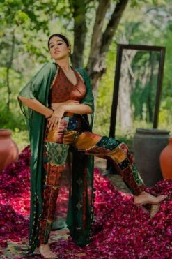 Pooja Keyur Green Aari Embroidered Patchwork Cape Set -Inca Sales Store 111pkm2 5