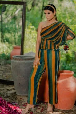 Pooja Keyur Meraki Aari Embroidered Co-ord Set -Inca Sales Store 111pkm39 2