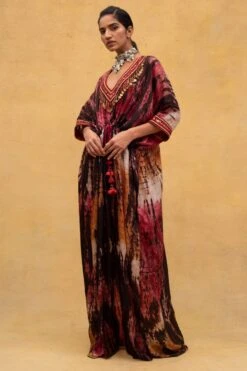 CAPISVIRLEO Red & Rust Tie Dye Kaftan 9 CAPISVIRLEO Red & Rust Tie Dye Kaftan -Inca Sales Store 132cp6 3