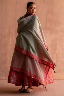 Swatti Kapoor Firoza Green & Coral Hand Embroidered Dupatta 9 Swatti Kapoor Firoza Green & Coral Hand Embroidered Dupatta -Inca Sales Store 13623sk31 3