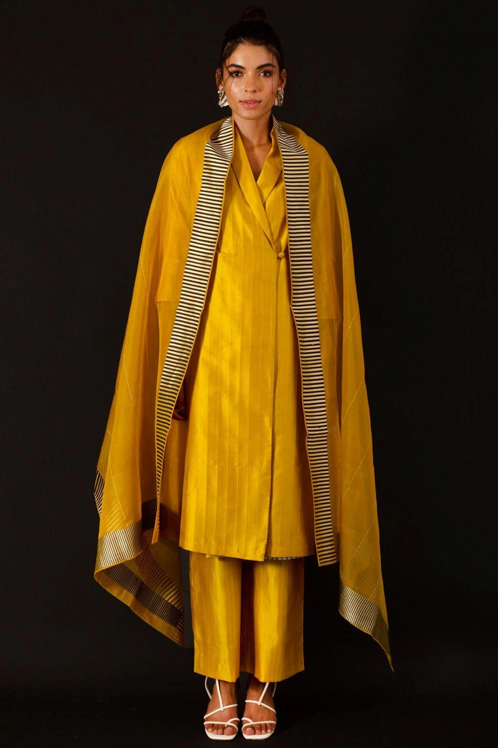 AROHI Yellow Jacket Style Kurta Set 3 AROHI Yellow Jacket Style Kurta Set