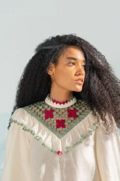 Ikai Ivory Nile Cutwork Top -Inca Sales Store 1411ik1 4