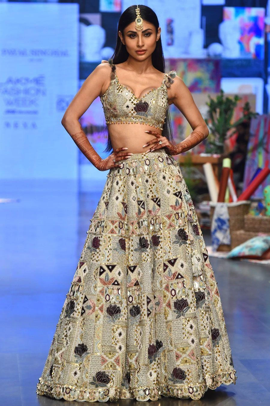 Payal Singhal Off White Embellished Lehenga Set 3 Payal Singhal Off White Embellished Lehenga Set