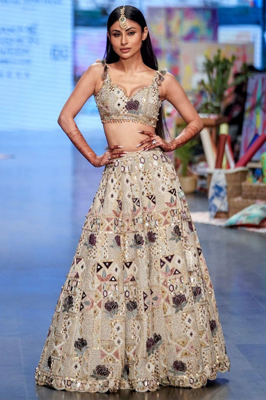 Payal Singhal Off White Embellished Lehenga Set 4 Payal Singhal Off White Embellished Lehenga Set - Image 2