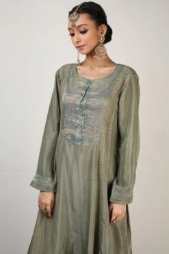 Rhua Olive Green Embellished Kurta Set 10 Rhua Olive Green Embellished Kurta Set -Inca Sales Store 1411ra7 4