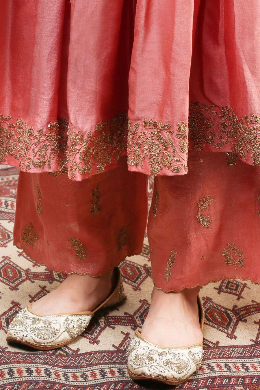 Rhua Pink Panelled Anarkali Set 7 Rhua Pink Panelled Anarkali Set - Image 5