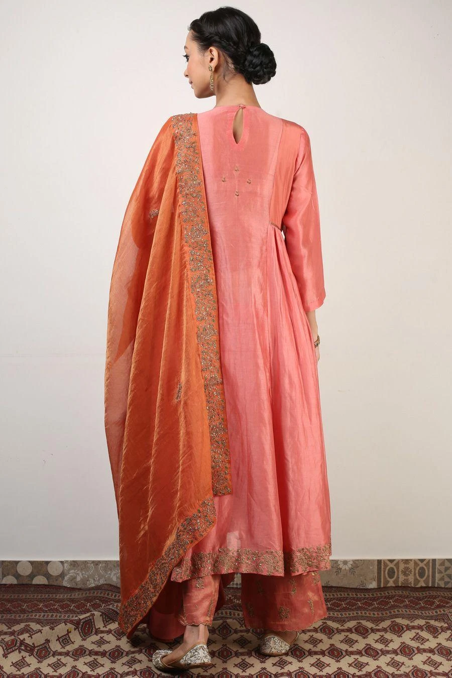 Rhua Pink Panelled Anarkali Set 8 Rhua Pink Panelled Anarkali Set - Image 6