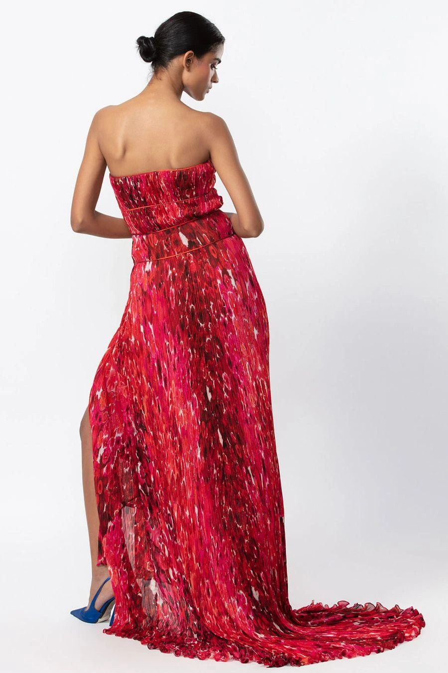 Saaksha & Kinni Red Floral Micro Pleated Gown 6 Saaksha & Kinni Red Floral Micro Pleated Gown - Image 4