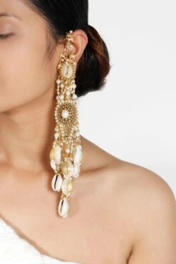 Vaidaan Padmana Pearl Dangler Earrings