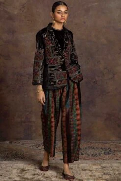 Sunira Designs Black Rushaan Velvet Blazer