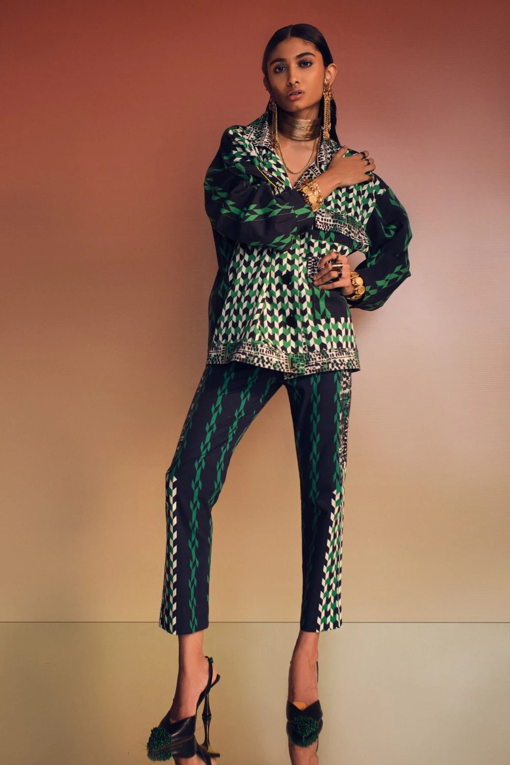 AK-OK By Anamika Khanna Sleek Black Geometric Print Silk Co-ord Set 4 AK-OK By Anamika Khanna Sleek Black Geometric Print Silk Co-ord Set - Image 2