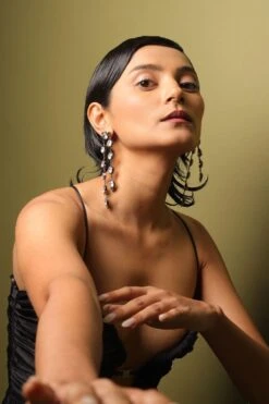 Anatina Estrella Charcoal Danglers