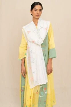 Injiri Handcrafted Ivory Jamdani Scarf