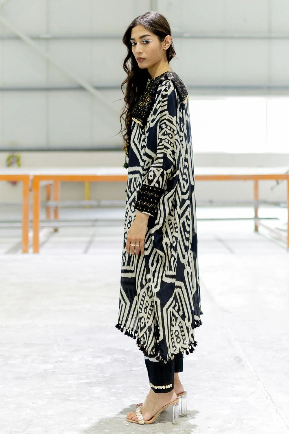 Pooja Keyur Orion Black Embellished Kaftan Set 5 Pooja Keyur Orion Black Embellished Kaftan Set - Image 3