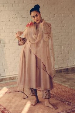 Sarang Kaur Grey Phool Stole