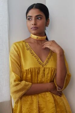 Shorshe Yellow Hand Embellished V-neck Kurta Set -Inca Sales Store 17823se15 3