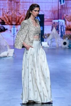 SVA Ivory Metallic Embellished Noor Jacket Set -Inca Sales Store 181123sva1 4