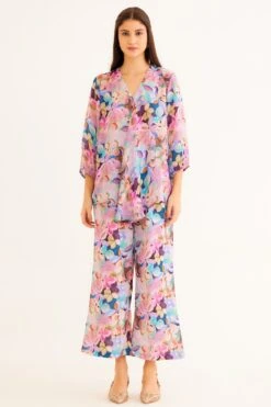 NORN Pink Floral Printed V-neck Top