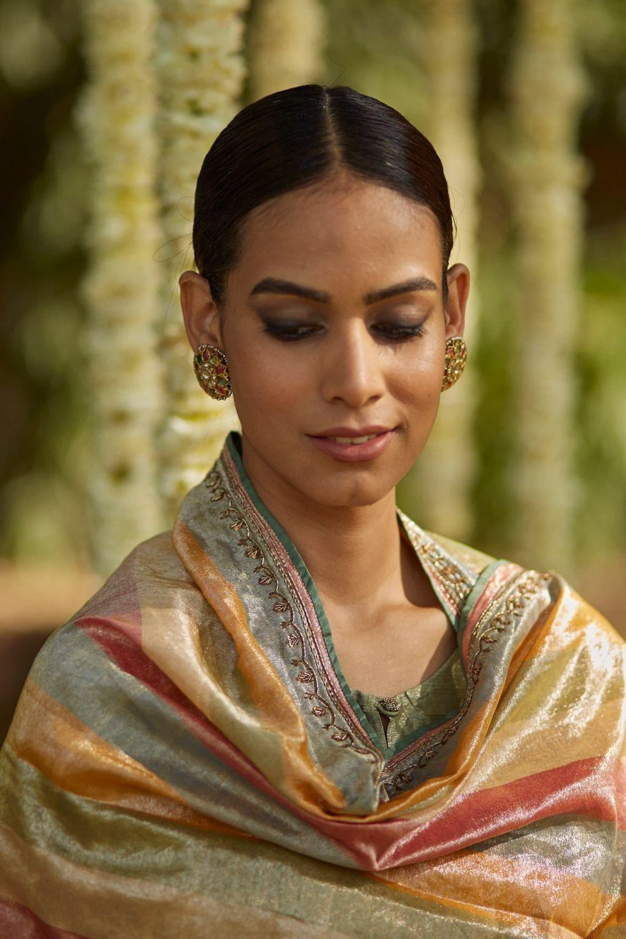 OhFab Indrani Panchranga Tissue Odhni 4 OhFab Indrani Panchranga Tissue Odhni - Image 2