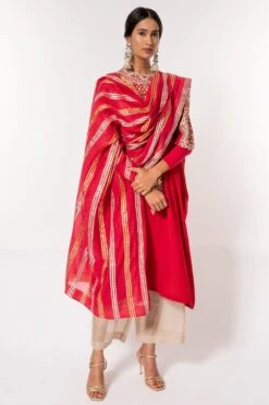 Divya Sheth Red Gota Dupatta