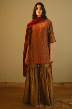 Shorshe Red Velvet Stole