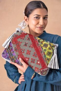 Vipul Shah Radiant Silver Nomadic Banjara Clutch -Inca Sales Store 19124vs6 4