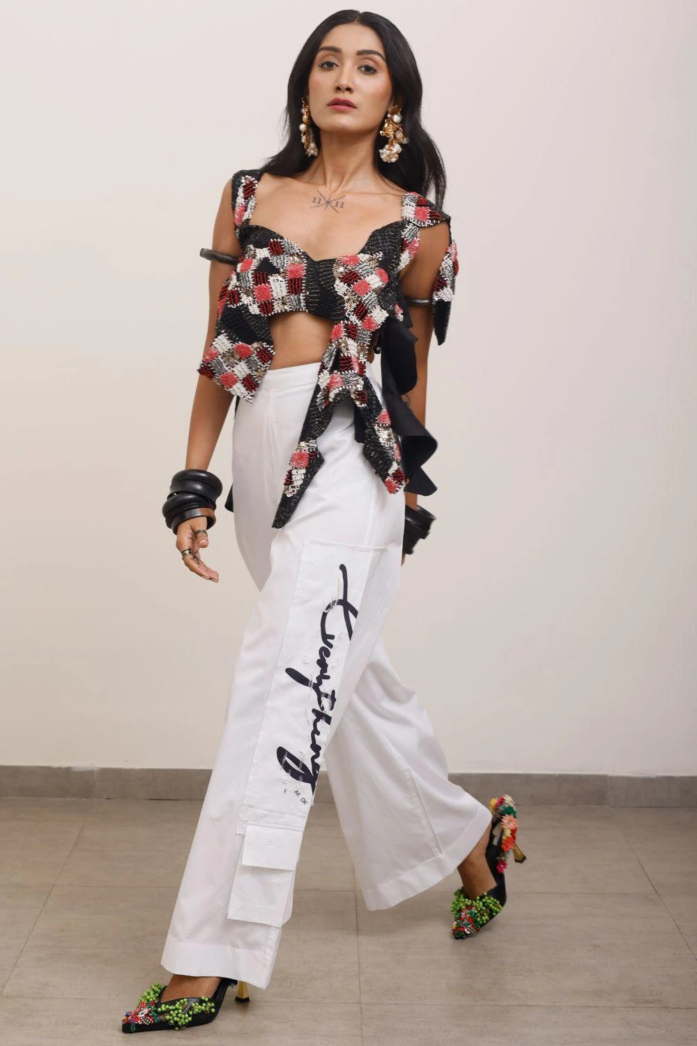 AK-OK By Anamika Khanna White Pants With Patch Details 5 AK-OK By Anamika Khanna White Pants With Patch Details - Image 3