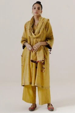 Sunira Designs Yellow Handwoven Chanderi Stole