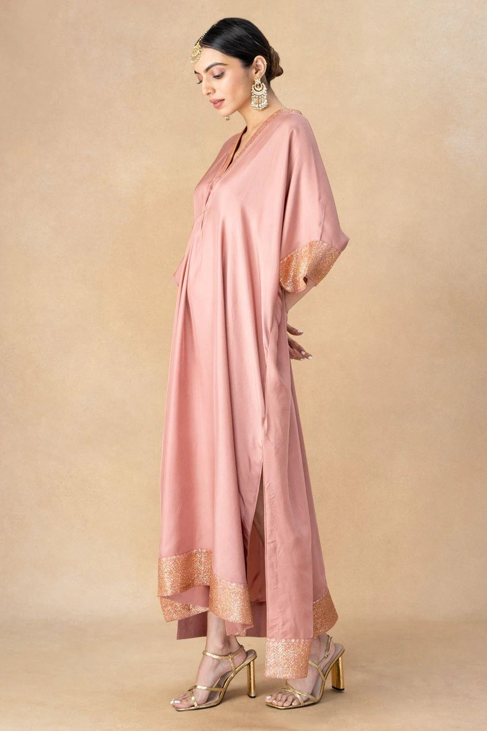 Jayanti Reddy Pink Embellished Kaftan With Benarasi Borders 5 Jayanti Reddy Pink Embellished Kaftan With Benarasi Borders - Image 3