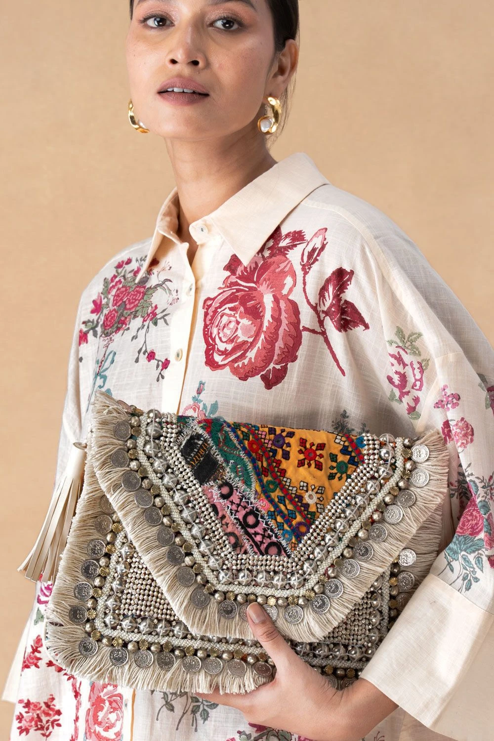 Vipul Shah Off White Banjara Embroidered Clutch 3 Vipul Shah Off White Banjara Embroidered Clutch