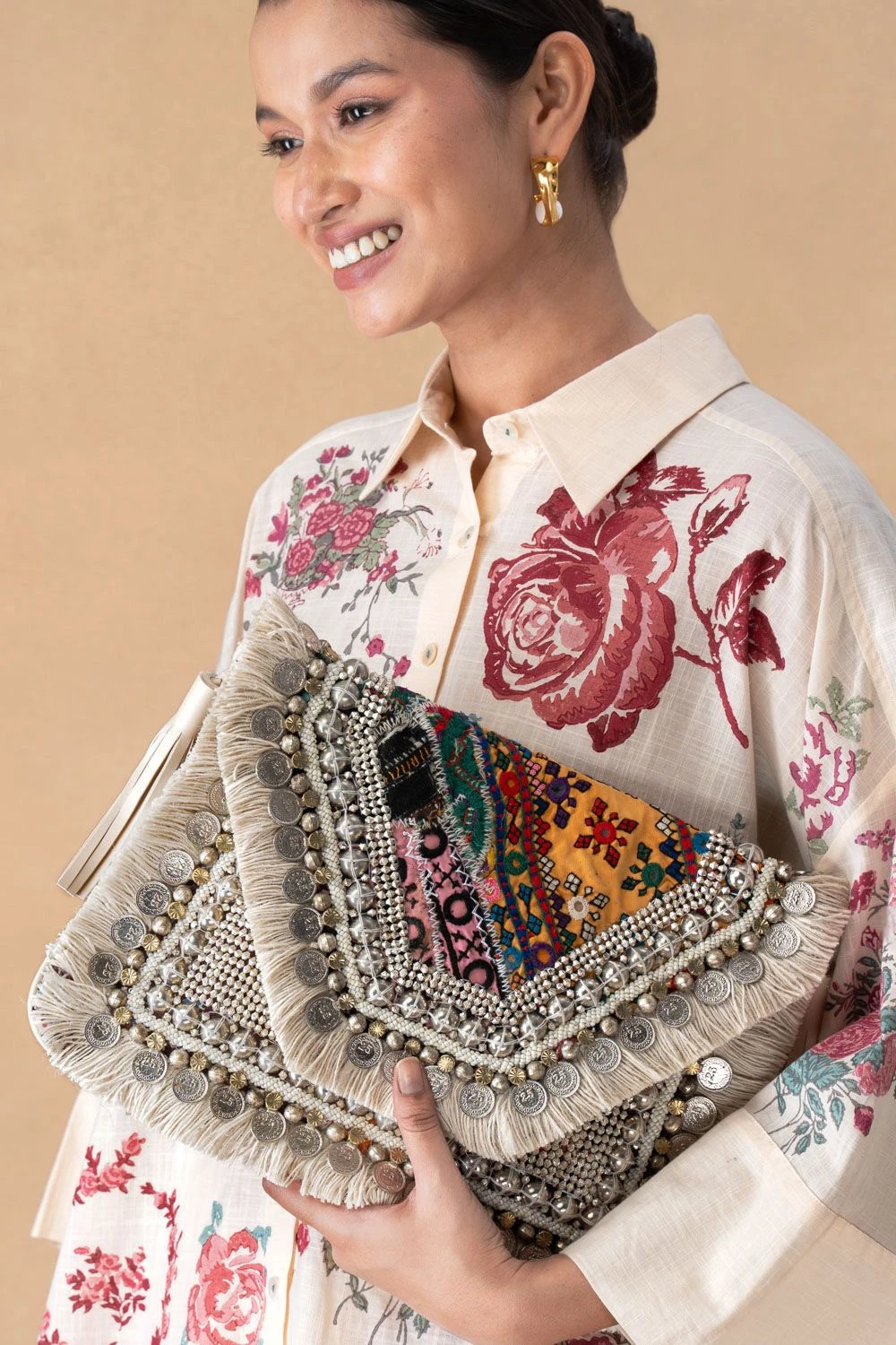 Vipul Shah Off White Banjara Embroidered Clutch 4 Vipul Shah Off White Banjara Embroidered Clutch - Image 2