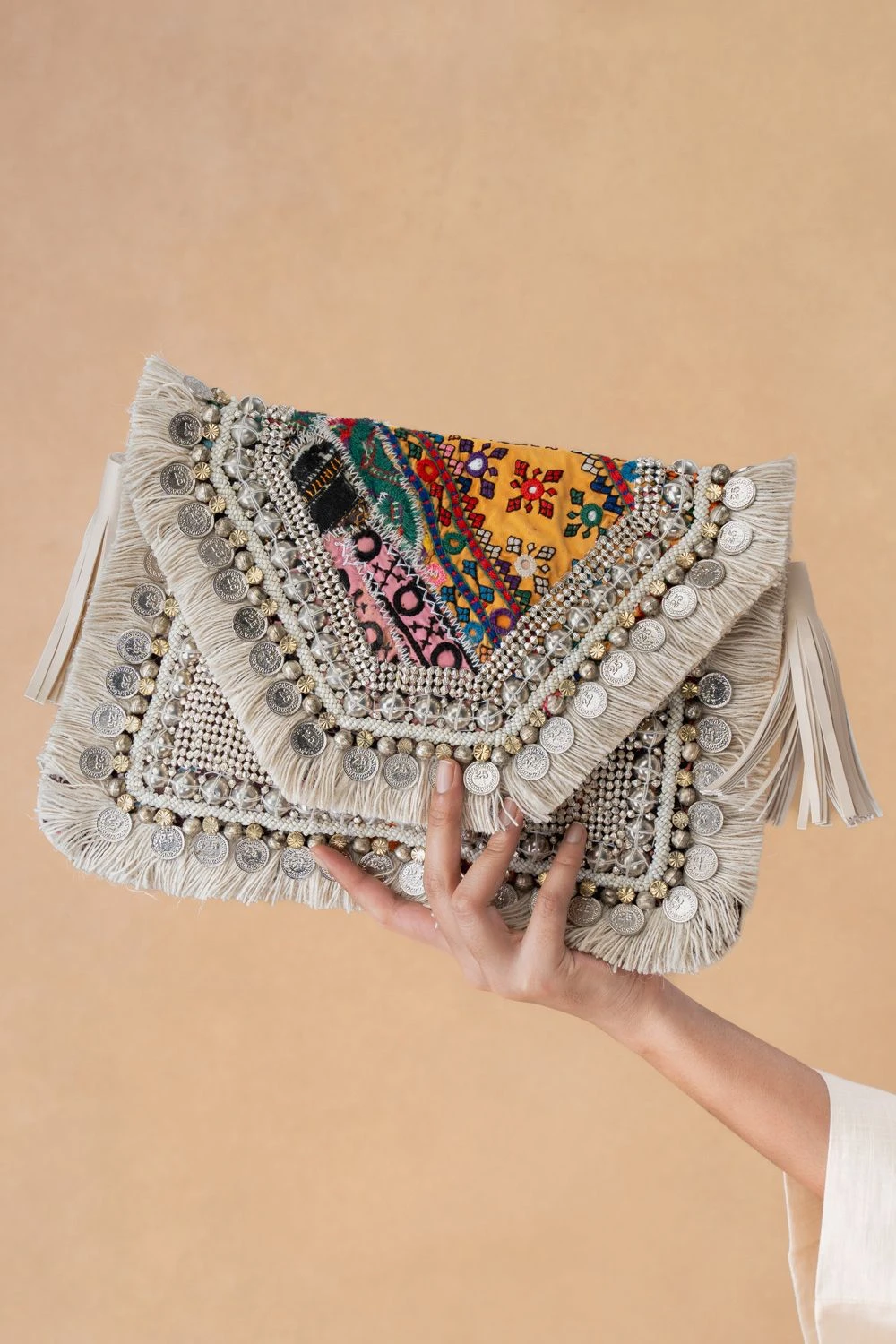 Vipul Shah Off White Banjara Embroidered Clutch 5 Vipul Shah Off White Banjara Embroidered Clutch - Image 3