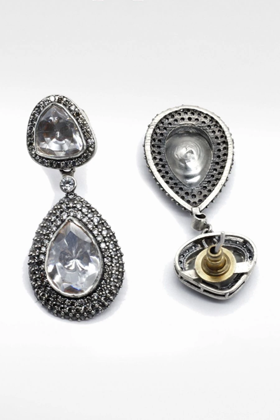 Sangeeta Boochra Silver Tawana Earrings 4 Sangeeta Boochra Silver Tawana Earrings - Image 2