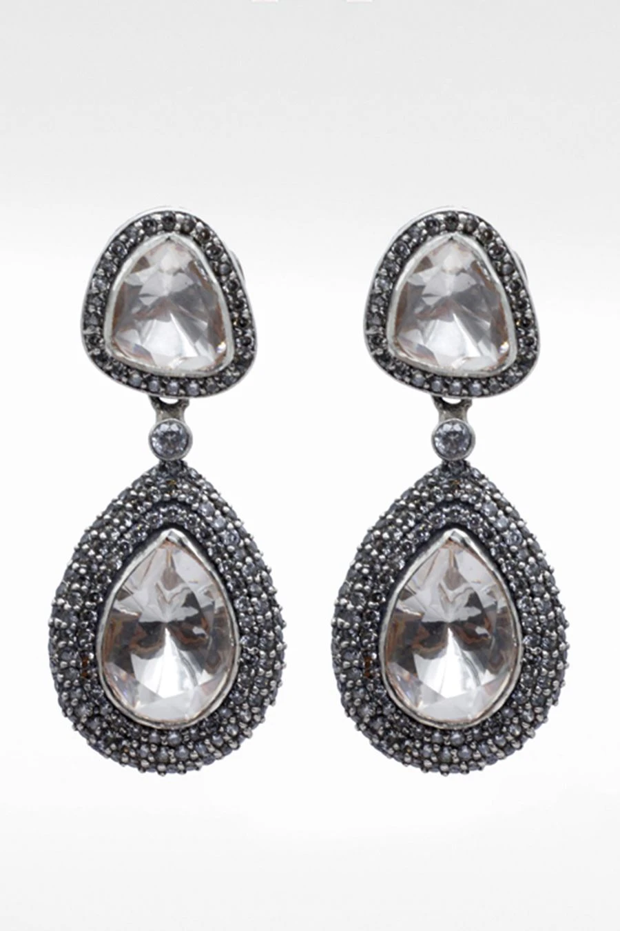 Sangeeta Boochra Silver Tawana Earrings 5 Sangeeta Boochra Silver Tawana Earrings - Image 3