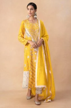 Divya Sheth Yellow Embellished Dupatta