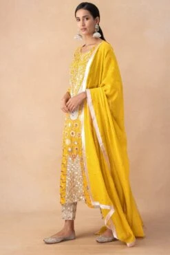 Divya Sheth Yellow Embellished Dupatta -Inca Sales Store 21123ds10 3