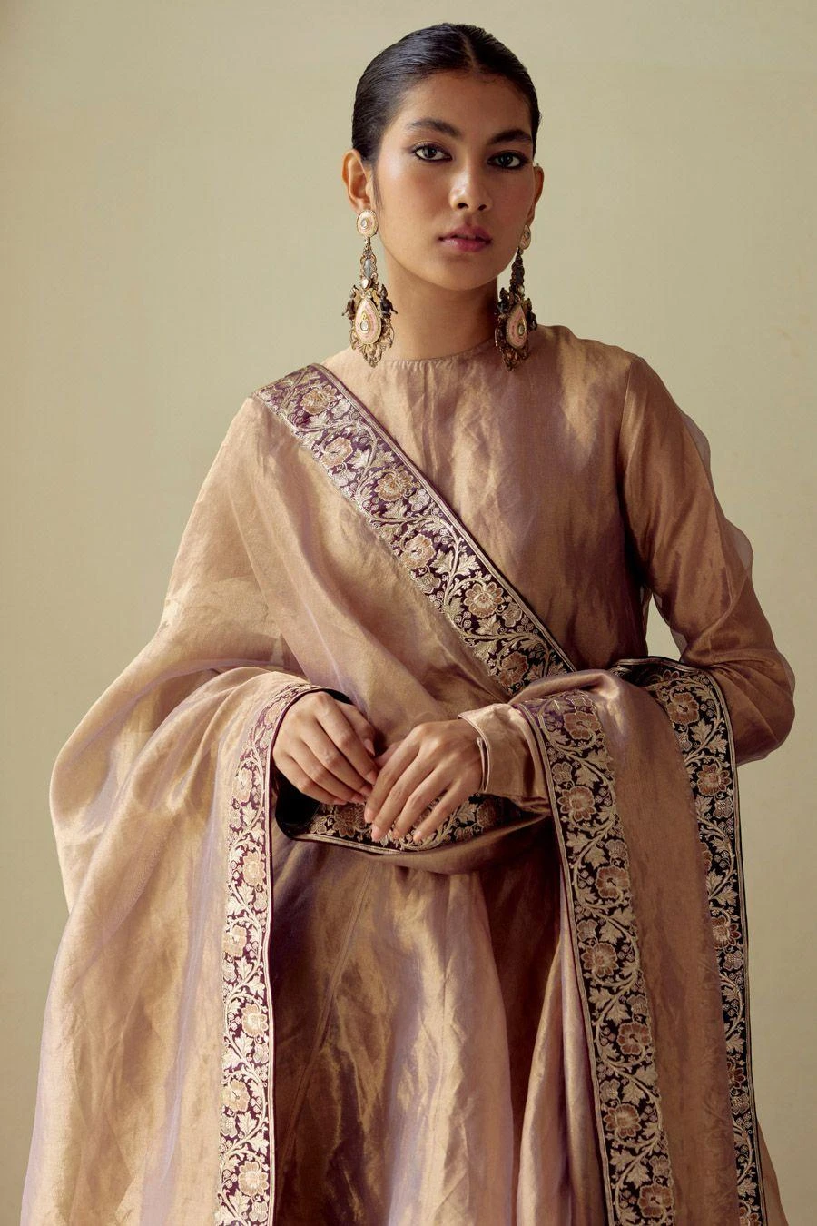 Mimamsaa Pale & Garnet Embroidered Dupatta 5 Mimamsaa Pale & Garnet Embroidered Dupatta - Image 3