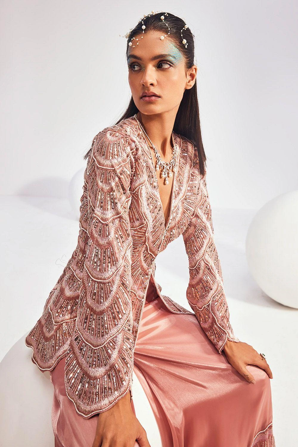 Divya Aggarwal Blush Pink Hand Embellished Jacket Set 5 Divya Aggarwal Blush Pink Hand Embellished Jacket Set - Image 3