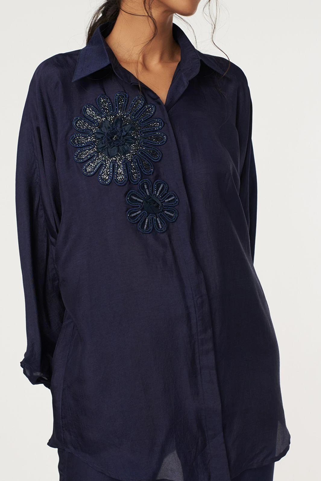 SVA Midnight Blue Floral Co-ord Set 4 SVA Midnight Blue Floral Co-ord Set - Image 2