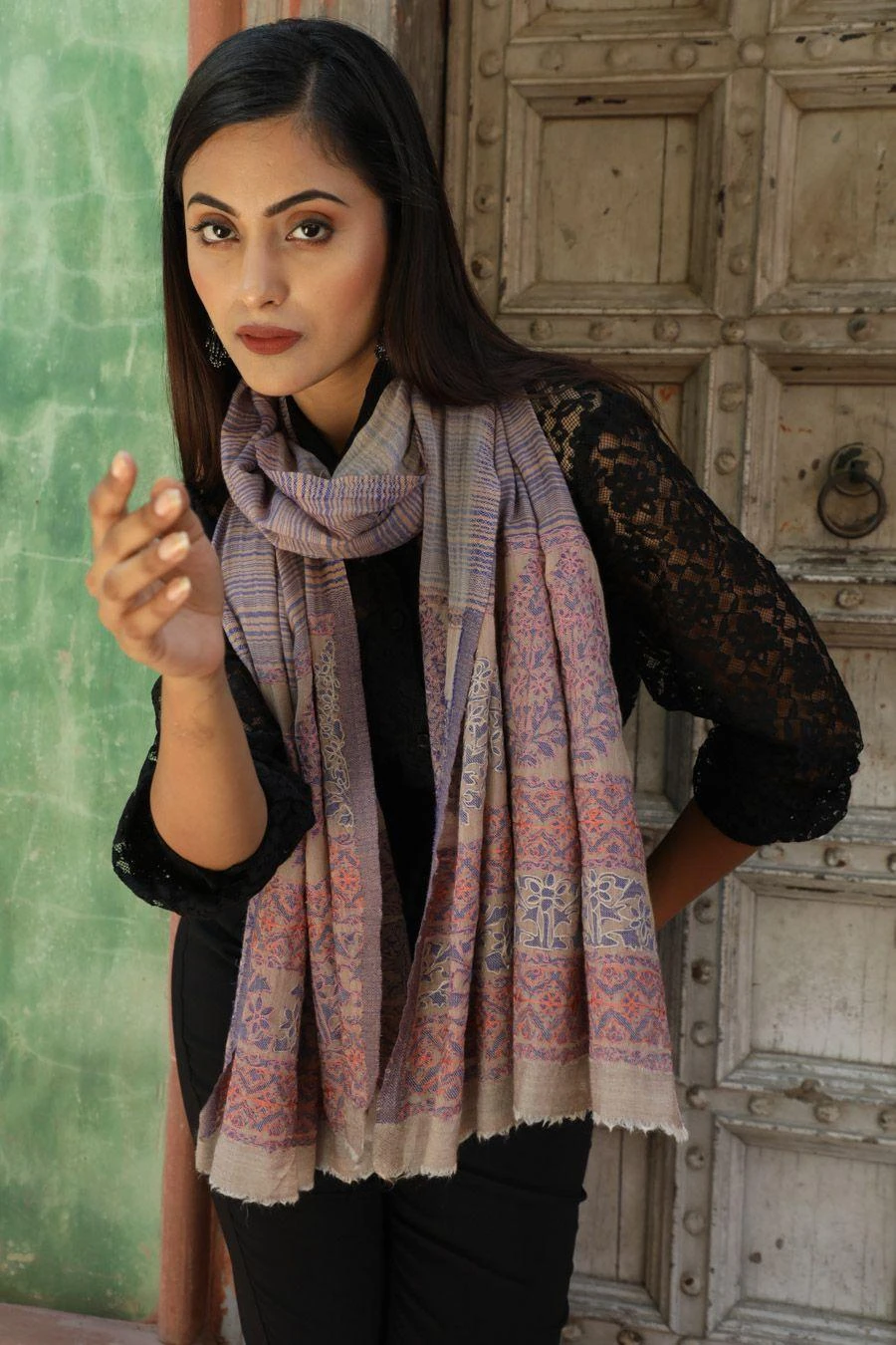 Dusala India Puple Handwoven Cashmere Stole 5 Dusala India Puple Handwoven Cashmere Stole - Image 3