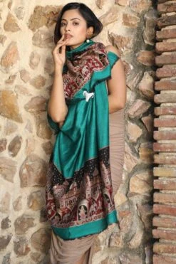 Dusala India Green Cashmere Fine Wool Aari Work Stole 11 Dusala India Green Cashmere Fine Wool Aari Work Stole -Inca Sales Store 2211dus23 4