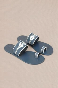 AMPM Accessories Naz Sleek Grey Slip-on Leather Flats