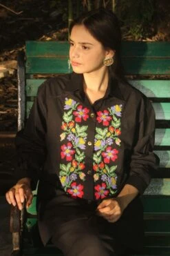 Ode To Odd Classic Black Floral Rann Wanderlust Shirt -Inca Sales Store 22124od20 3